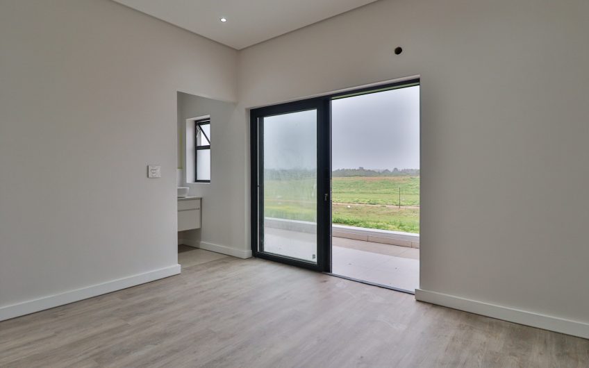 New 3 Bedroom Home – Mount Royal Golf Estate